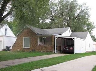 911 SW Medford Ave, Topeka, KS 66606