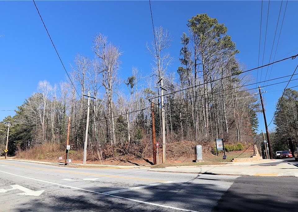 1st image of 3419 Washington Rd #1