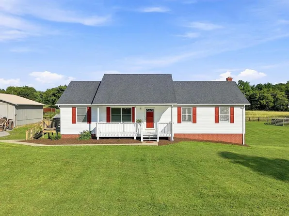 96 Lady Bug Ln, Kearneysville, WV 25430