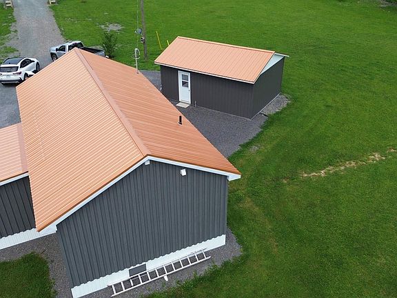 5th image of 24 Limerock Rd