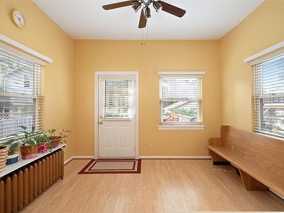 5th image of 3846 Connecticut St