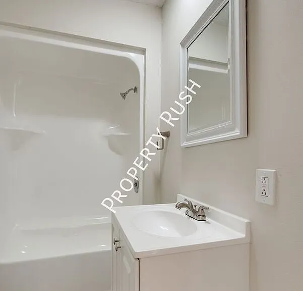 46 Bell Rd #3 — Photo 14