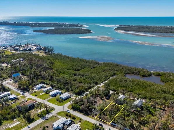 2870 Waterside Dr #15, Englewood, FL 34224