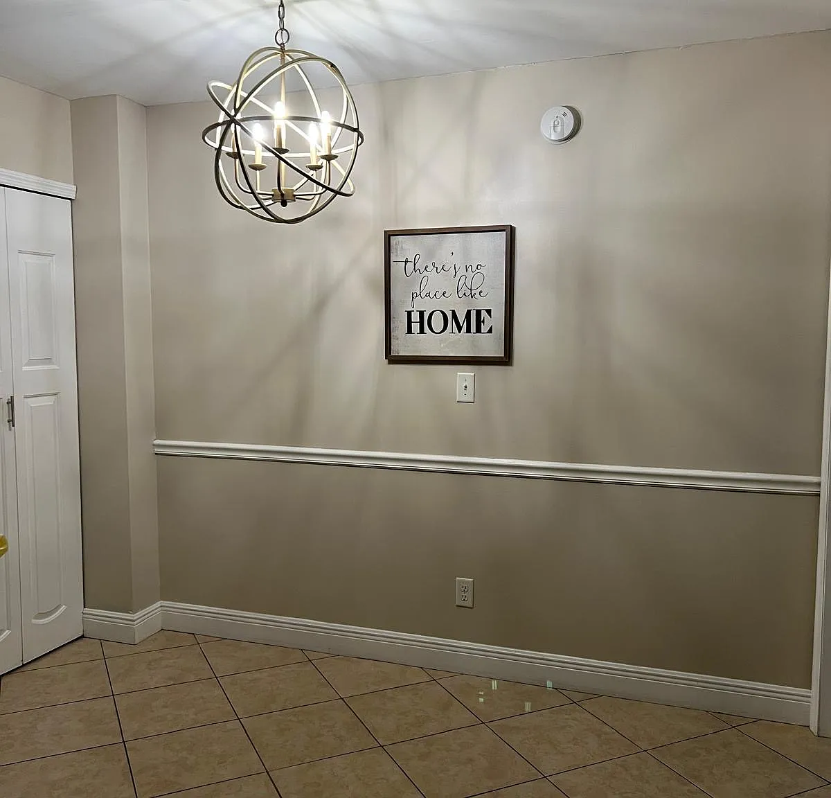 2 bed, 1018 sqft, $1,300 — Photo 3