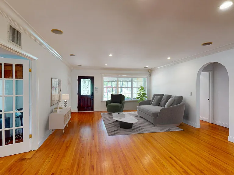 7222 Trouville Esplanade — Photo 7