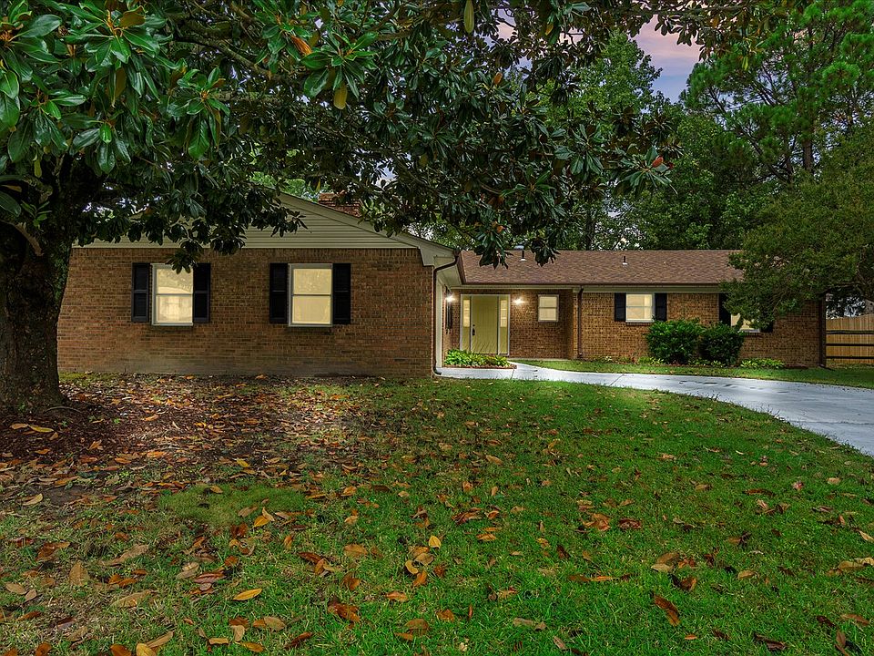 1st image of 3741 Summer Placesummer Pl