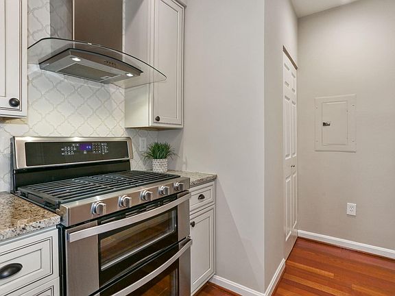 Kitchen ; Main Level