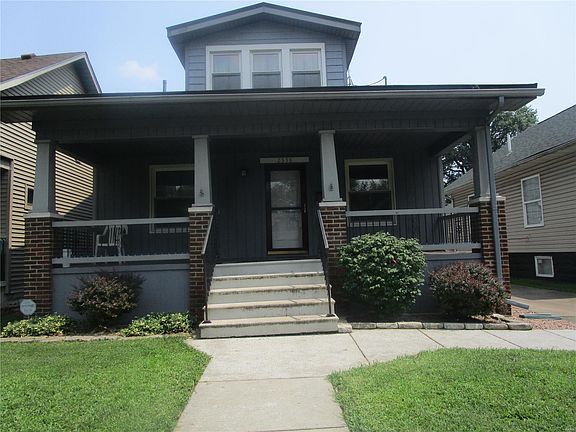 2nd image of 2538 Grand Ave