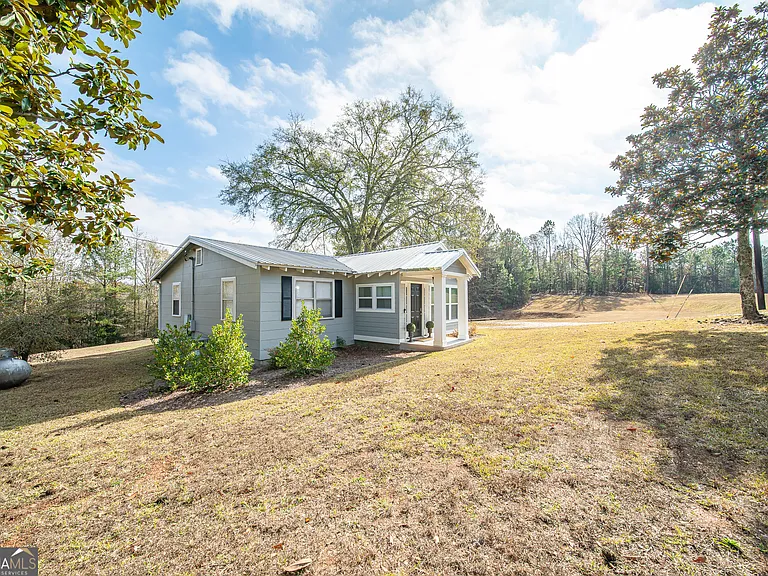 161 Calhoun Rd — Photo 8