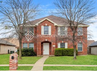 217 Quail Run Rd, Red Oak, TX 75154