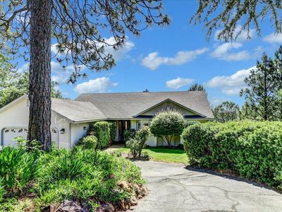 10491 Live Oak Ln, Penn Valley, CA, 95946