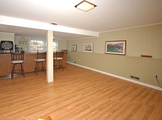 22 Sycamore Ter, Livingston, NJ 07039