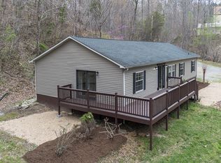 108 Trapper Ln, Vinton, VA 24179