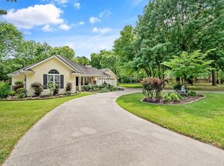 608 Green Meadow Trl, Holly Lake Ranch, TX 75765