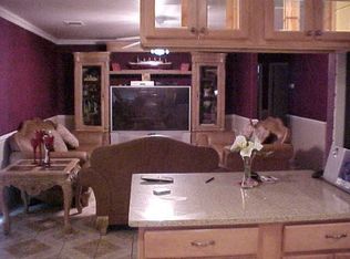 1071 Michelle Ct, Hanford, CA 93230
