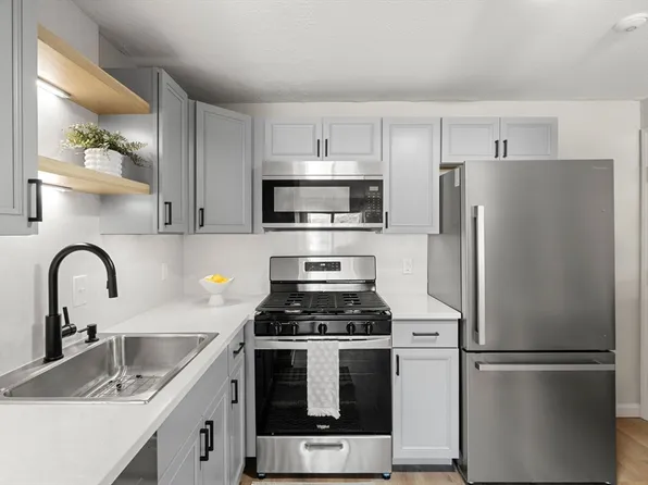 1 Brown Ave APT 25, Amesbury, MA 01913