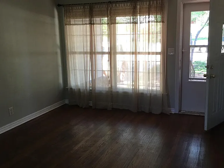 226 Benton Rd — Photo 3