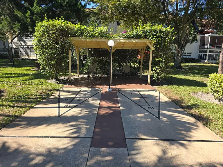 5151 W Oakland Park Blvd #303 — Photo 45