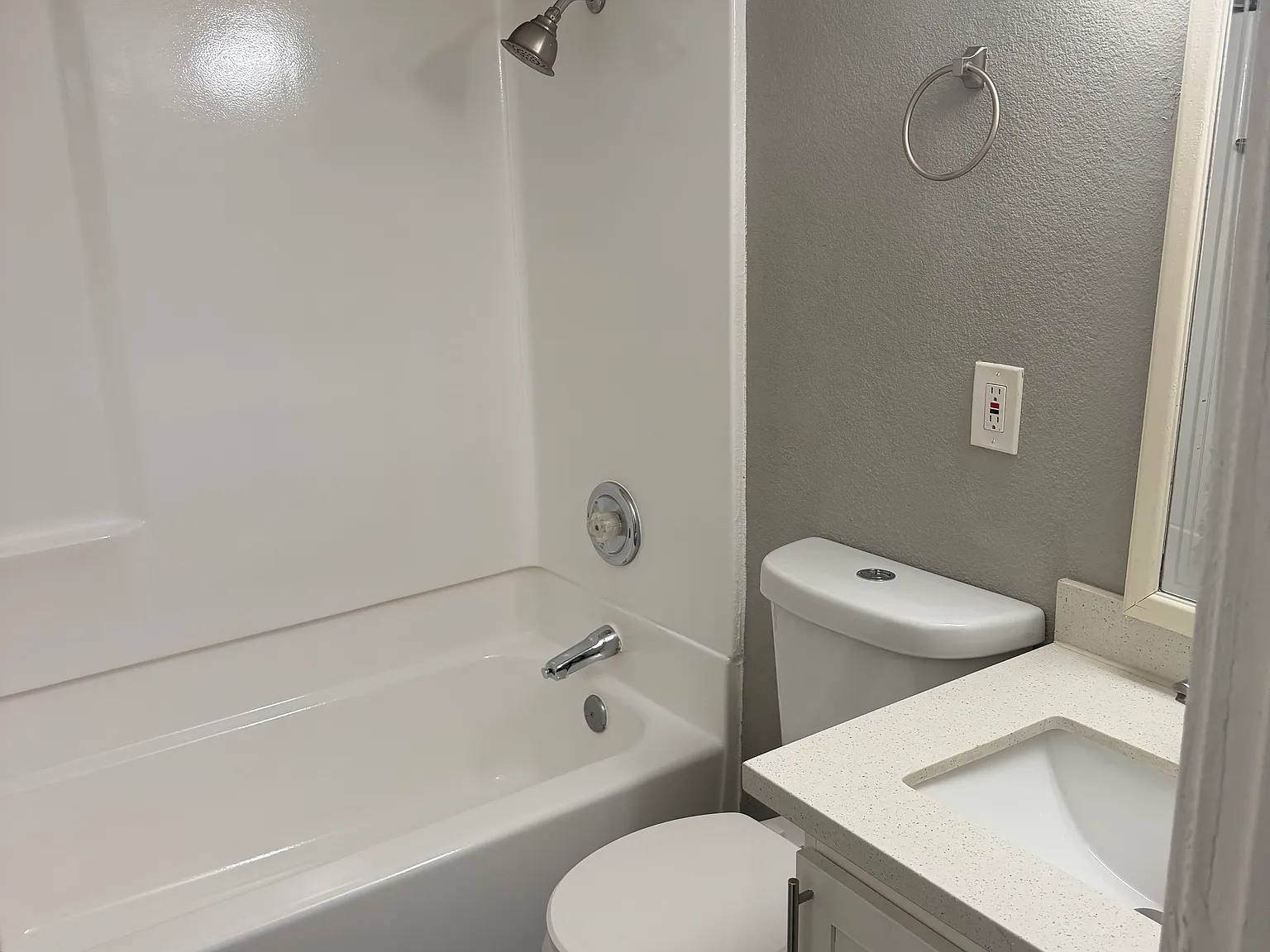 2 bed, 1225 sqft, $1,110 — Photo 3