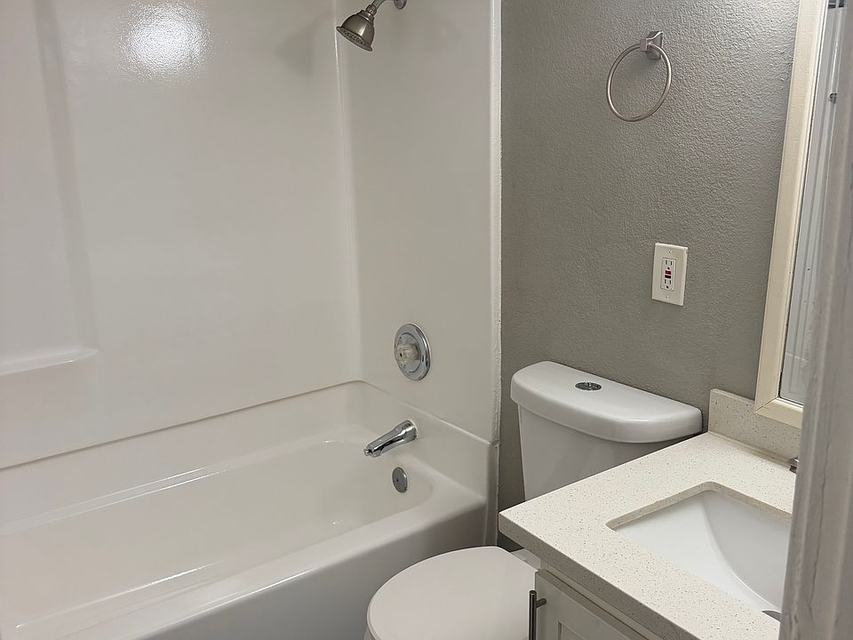 1st image of 515 S 13th St #72