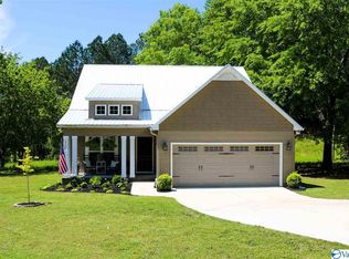 2121 Dialsdale Dr SW, Cullman, AL 35055