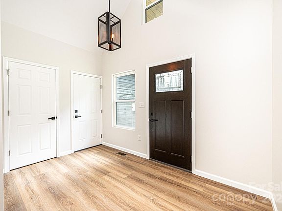 5th image of 122 39th Avenue Ct NW