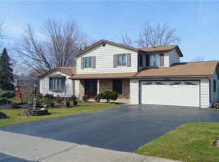 113 Glen Acre Dr, Pittsford, NY 14534