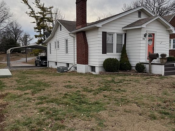 3rd image of 302 E Water St