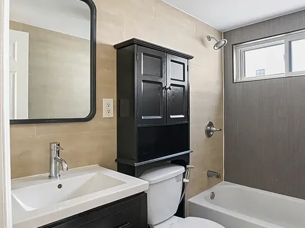 118-27 Lakeview Boulevard East image 13 of 14