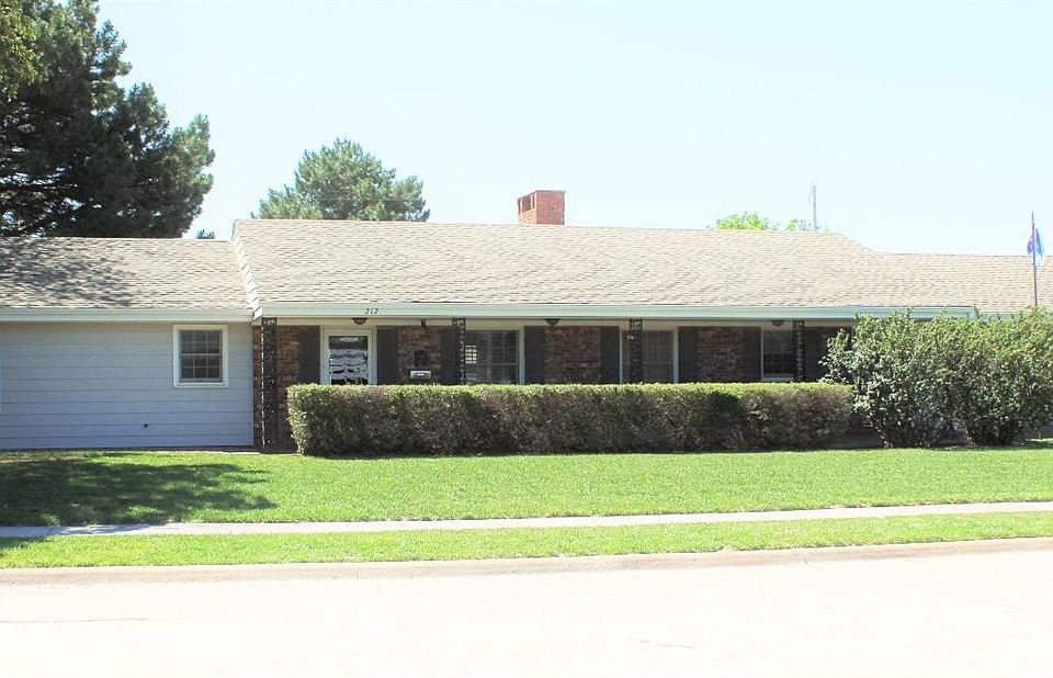 1st image of 212 Circle Dr