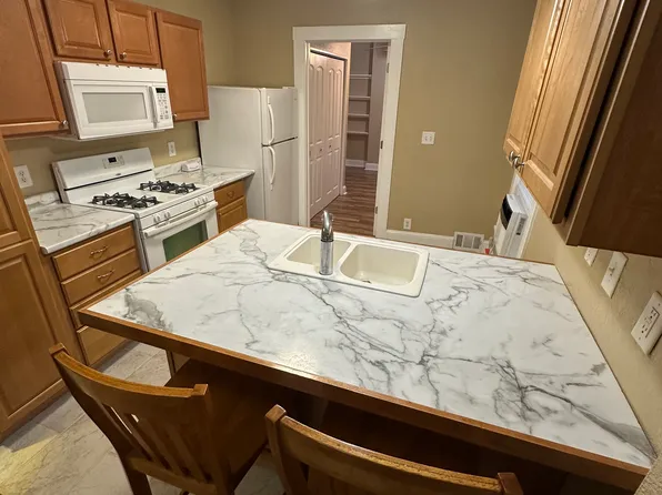 1510 Brady St #5, Davenport, IA 52803