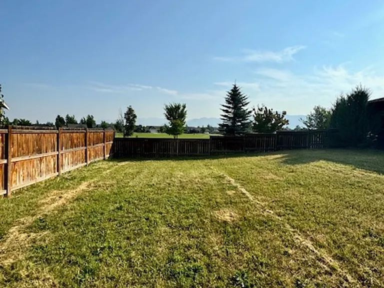 4020 Annie St — Photo 55