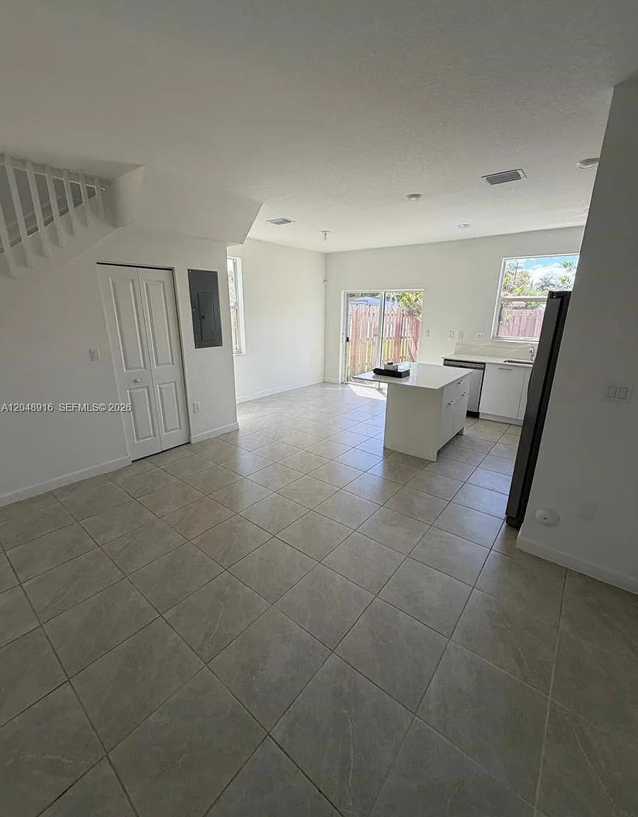 Westview — Photo 3
