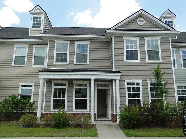 127 Governors Blvd — Photo 1