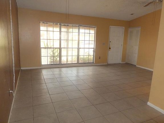 3rd image of 14503 Highland Hills Pl