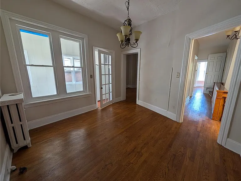 87 E Broad St #2 — Photo 5