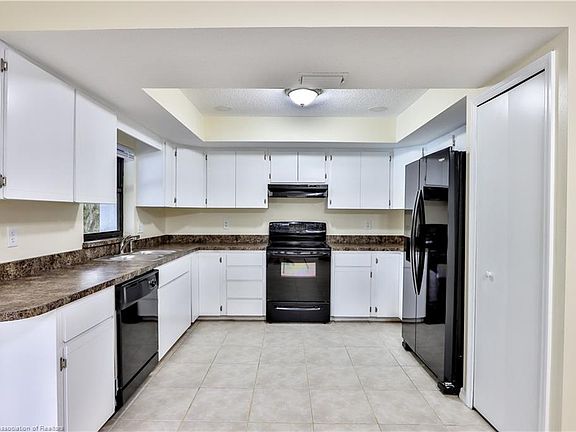 4th image of 8109 Cozumel Ln