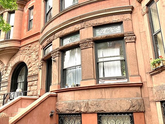 5th image of 817 Carroll St #1