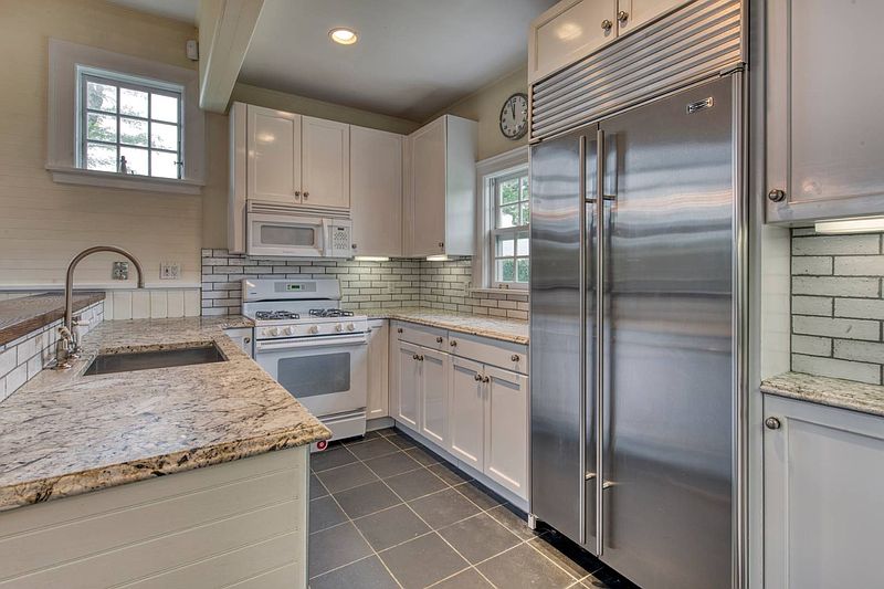 25 Shinnecock Rd, Quogue, NY 11959 | Out East