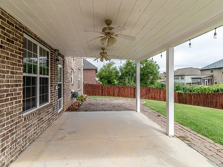 509 Hardwick Ct — Photo 32
