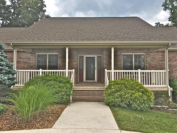 4th image of 27 Hurstwood Ln