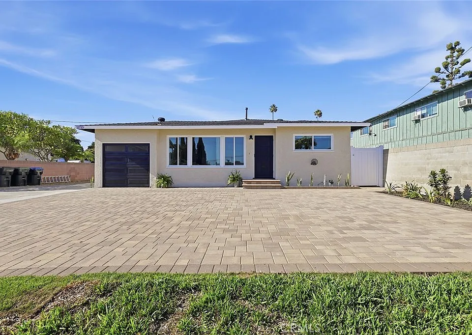 11331 Pioneer Blvd