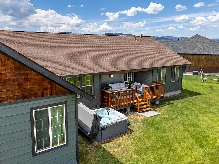 1054 Canoe Loop #ID1379480P — Photo 41