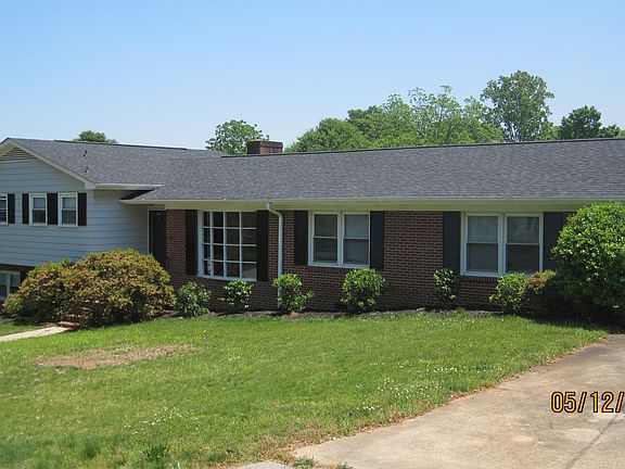 4th image of 4 Chipwood Ln