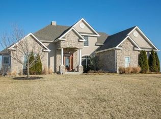 9227 NE Country Hill Pkwy, Cameron, MO 64429