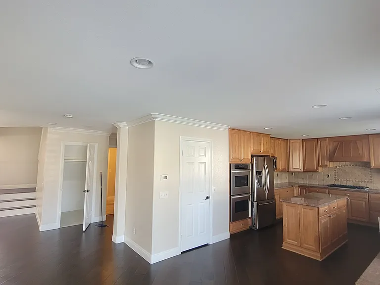 485 Lexington Cir — Photo 6