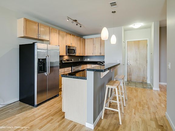 5th image of 3101 Blake St Unit 308