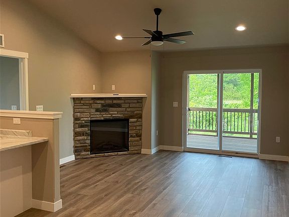 2nd image of 3165 Lampe Ln #B