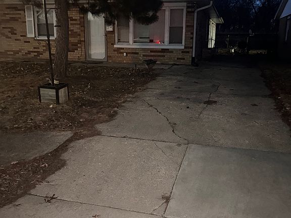2nd image of 4508 E 6th Ave