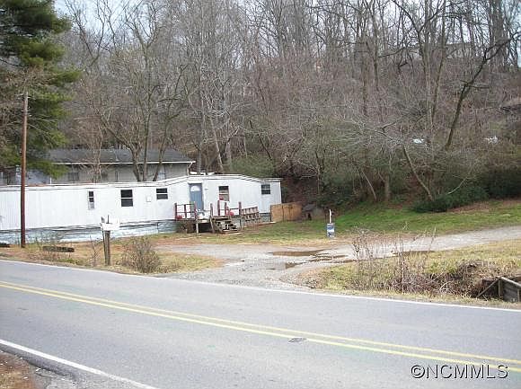 2nd image of 7 1/2 Woodfin Ave